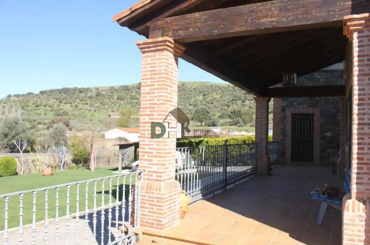 House with terrace for sale in Berzocana, imagen 5