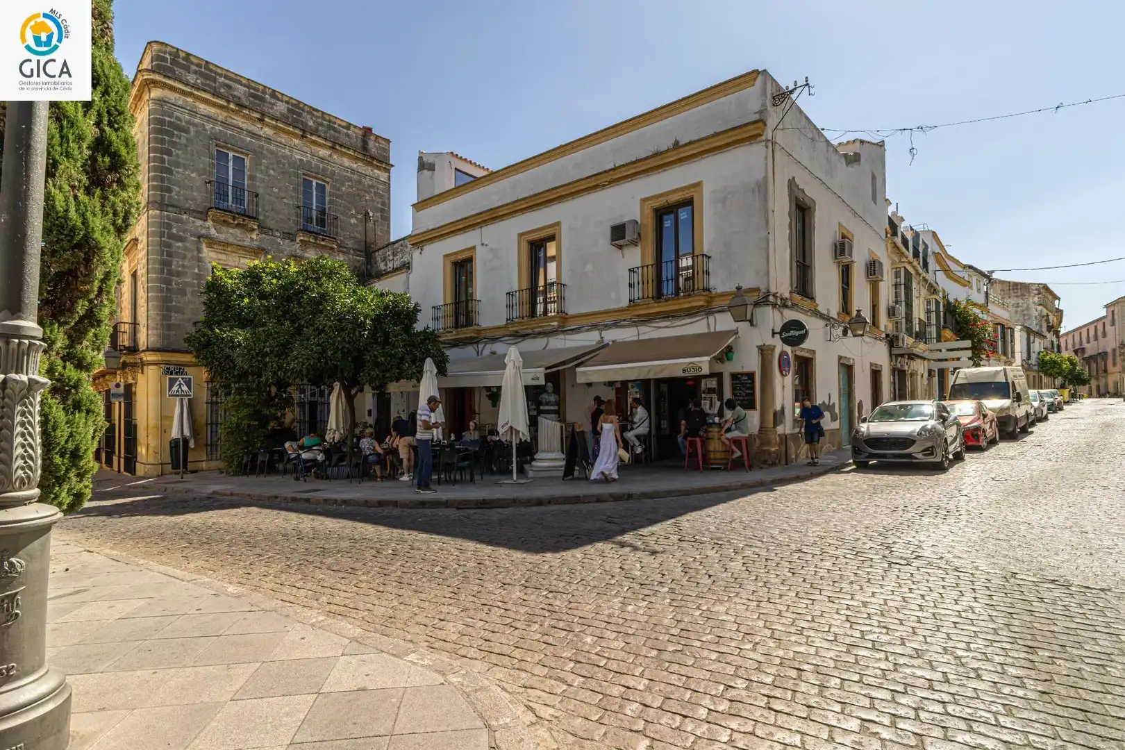 Außenansicht von Maisonette zum Verkauf in Jerez de la Frontera mit Klimaanlage, Heizung und Whirlpool