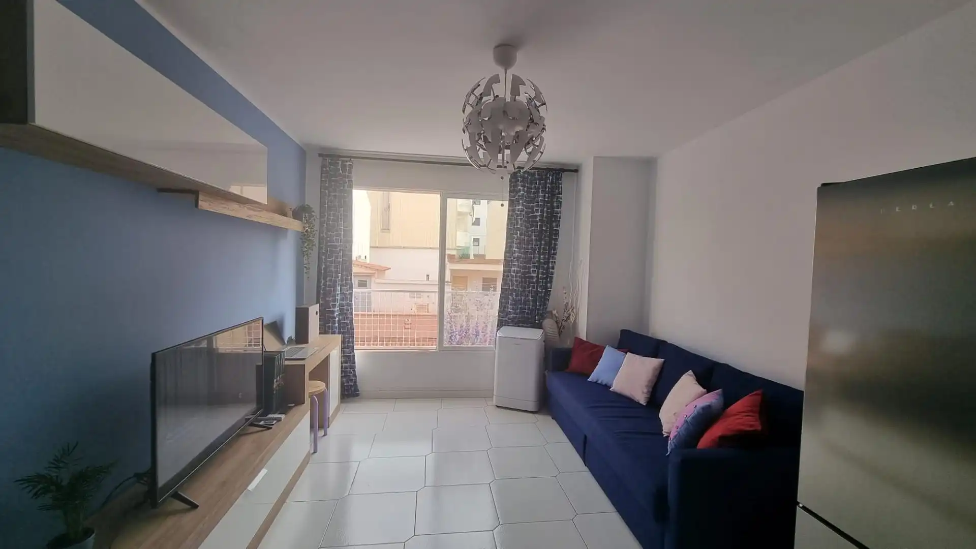 Sala de estar de Apartamento de alquiler en Sant Pere de Ribes con Amueblado, Microondas y TV