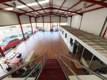 Nave industrielle à louer à Sur