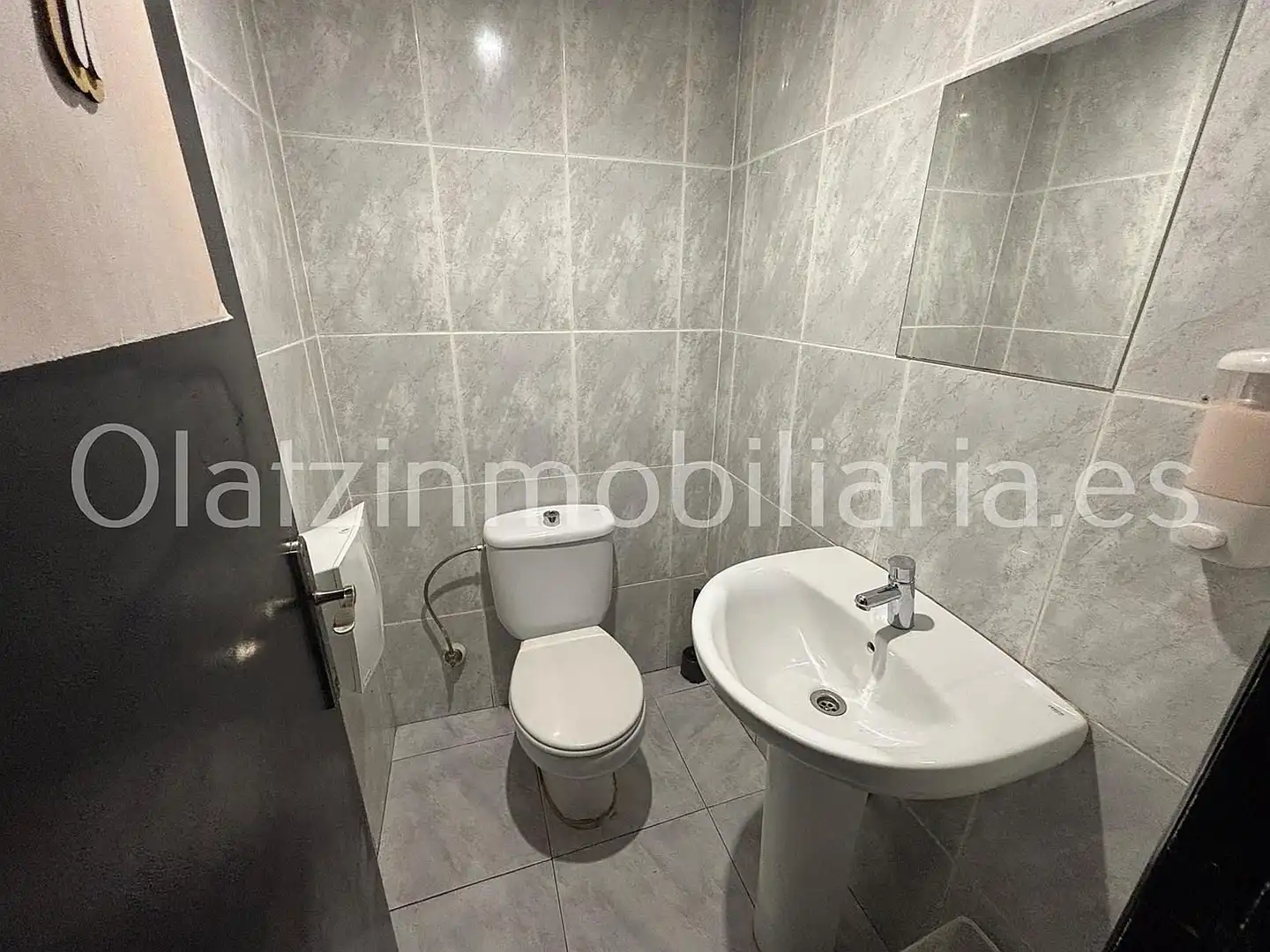 Local comercial en venda a Balmaseda, imagen 5