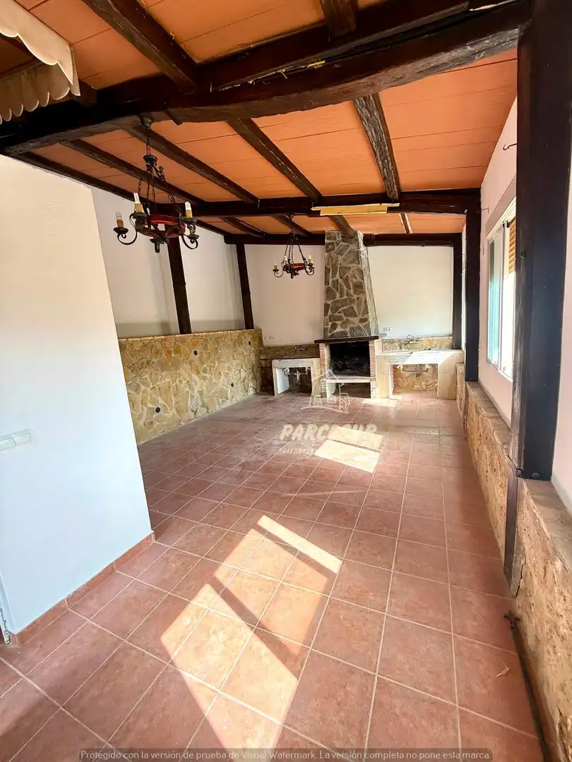 Sala d'estar de Finca rústica en venda en Córdoba amb Aire condicionat, Calefacció i Jardí privat
