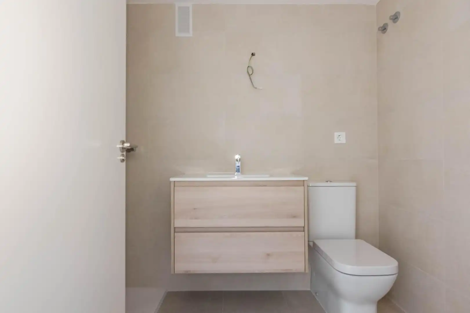 Piso en venta en Avenida ZARAICHE, La Flota