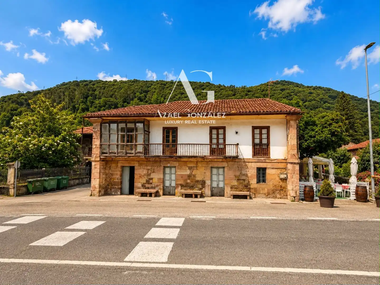 Exterior view of Houses for sale in Valdáliga