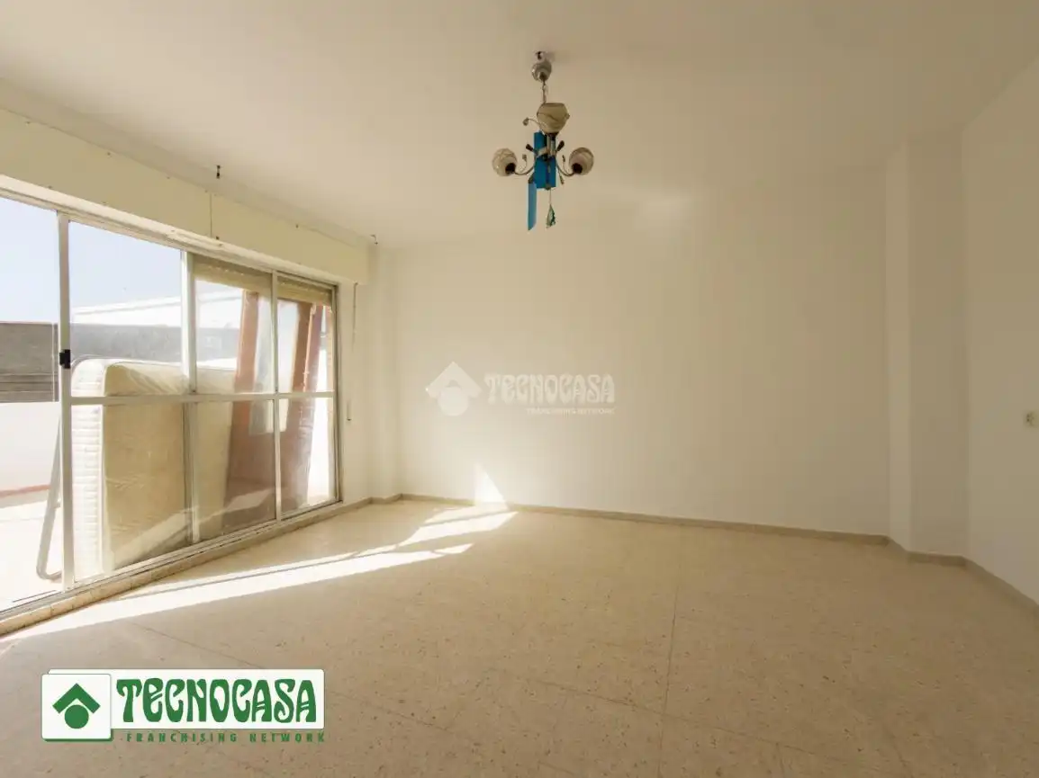Flat for sale in Adra