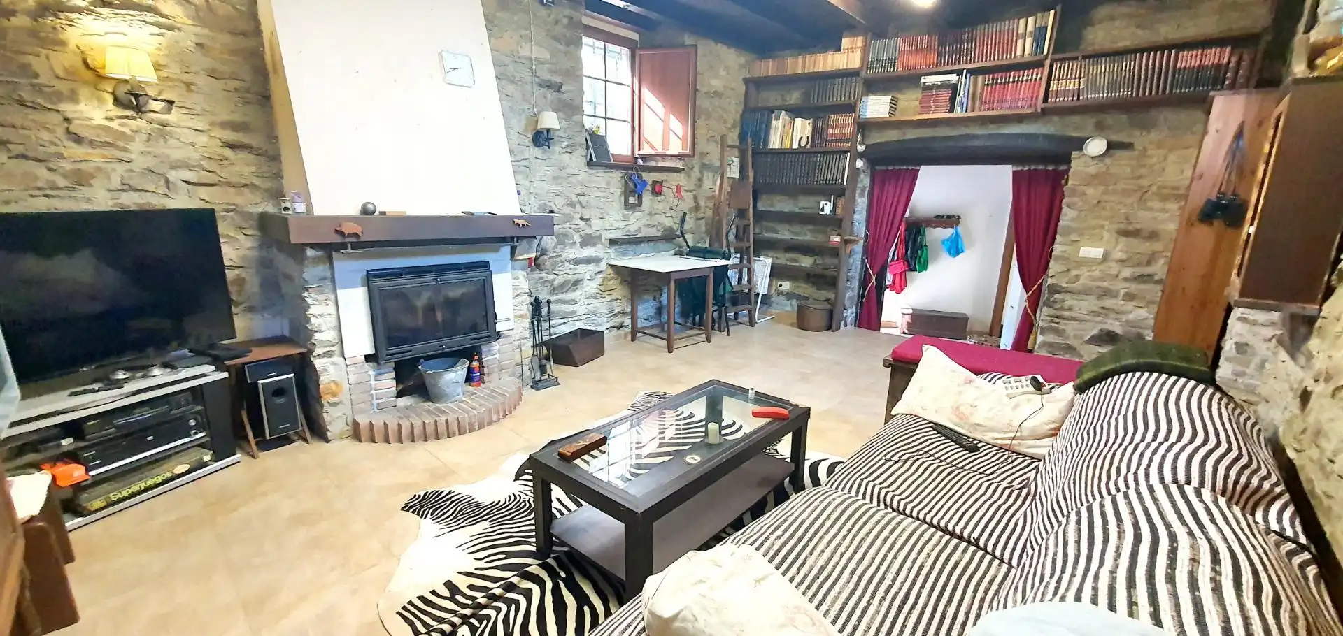 Sala de estar de Casa o chalet en venta en Castropol con Calefacción, Jardín privado y Terraza