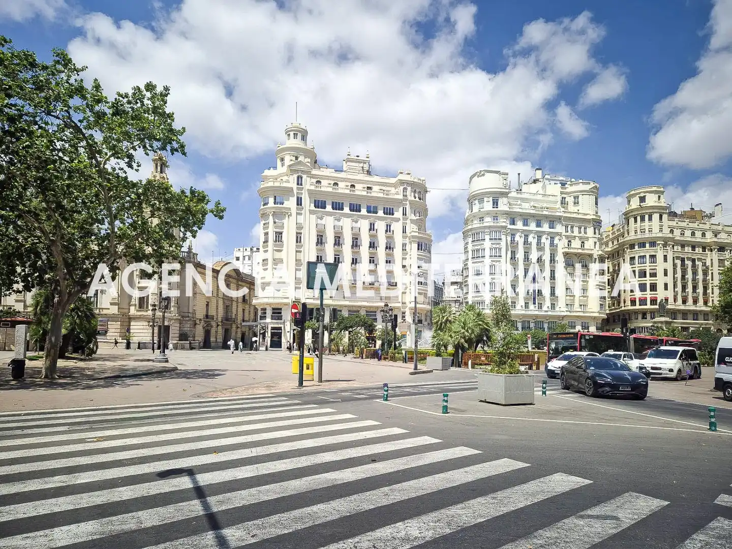 Vista exterior de Oficina en venda en Valencia amb Aire condicionat, Calefacció i Terrassa