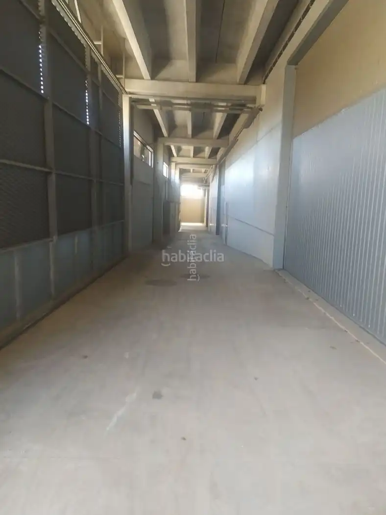 Industrial building for sale in Avinguda de Arraona 24, imagen 2