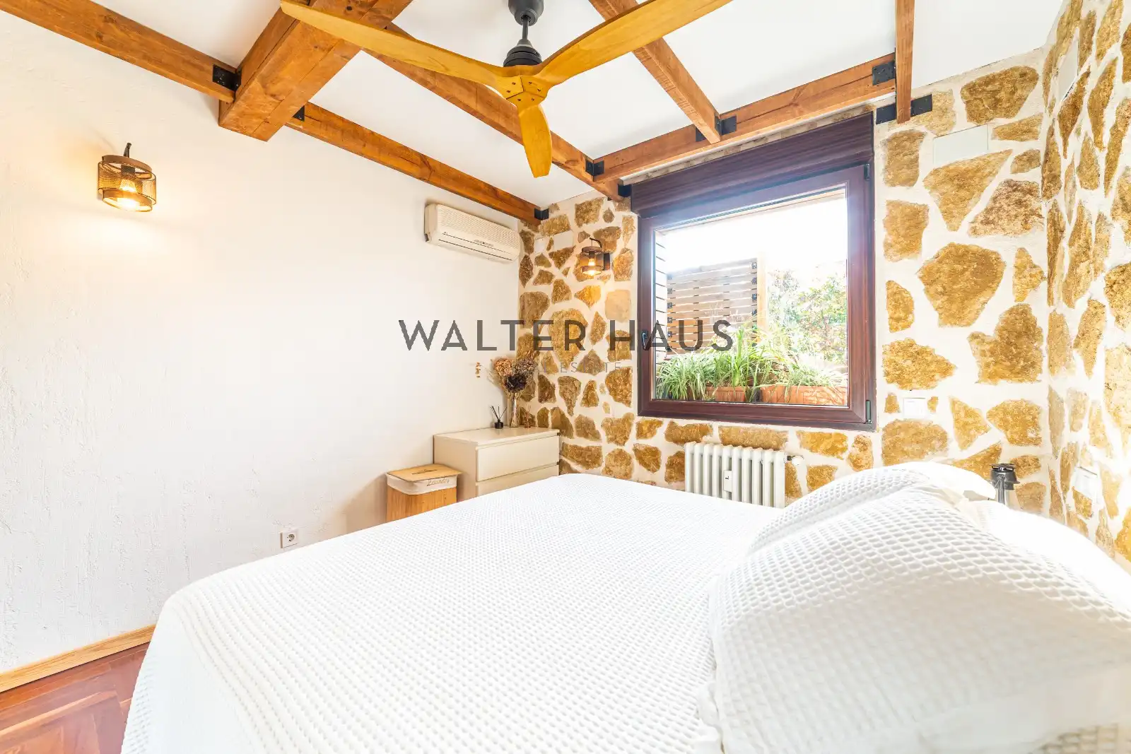 Bedroom of Attic for sale in Madrid  with Air Conditioner, Heating and Terrace
