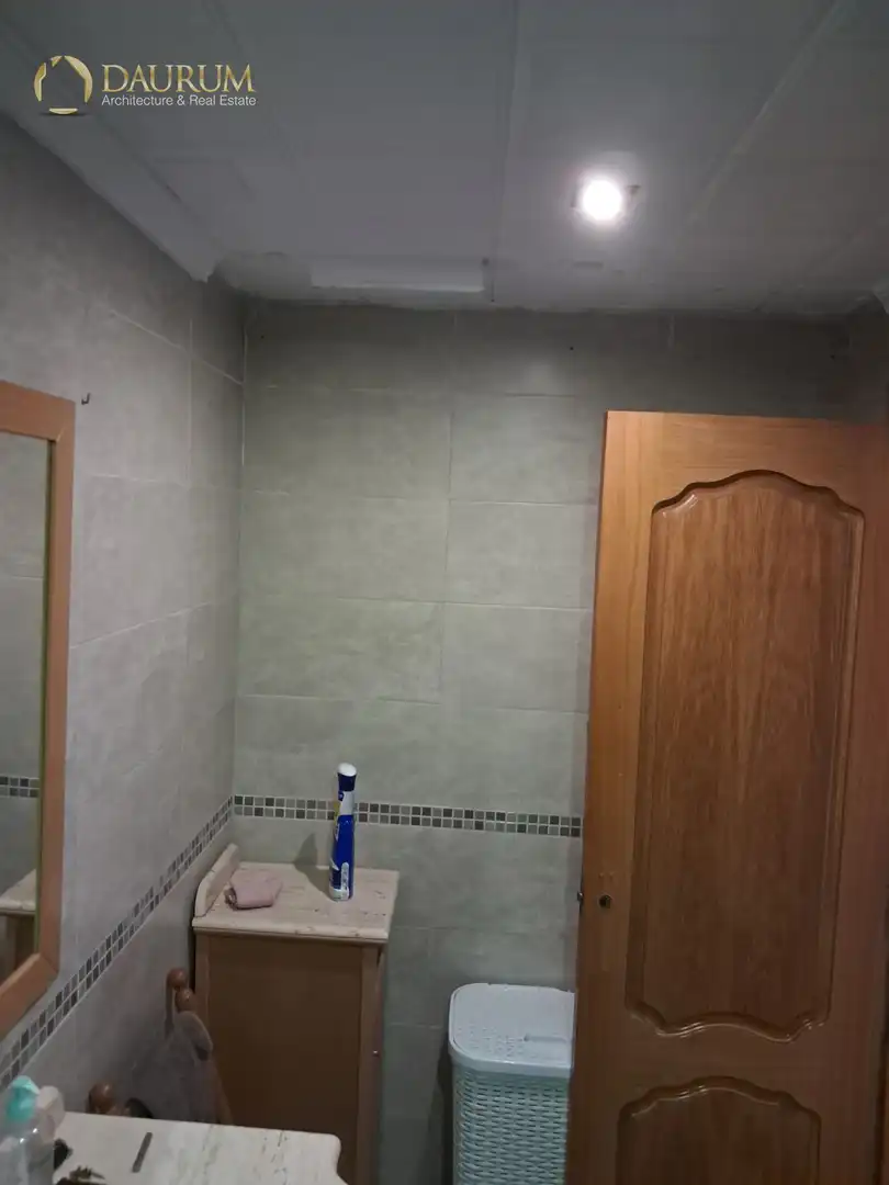 Bathroom of Flat for sale in Cheste  with Air Conditioner, Terrace and Furnished