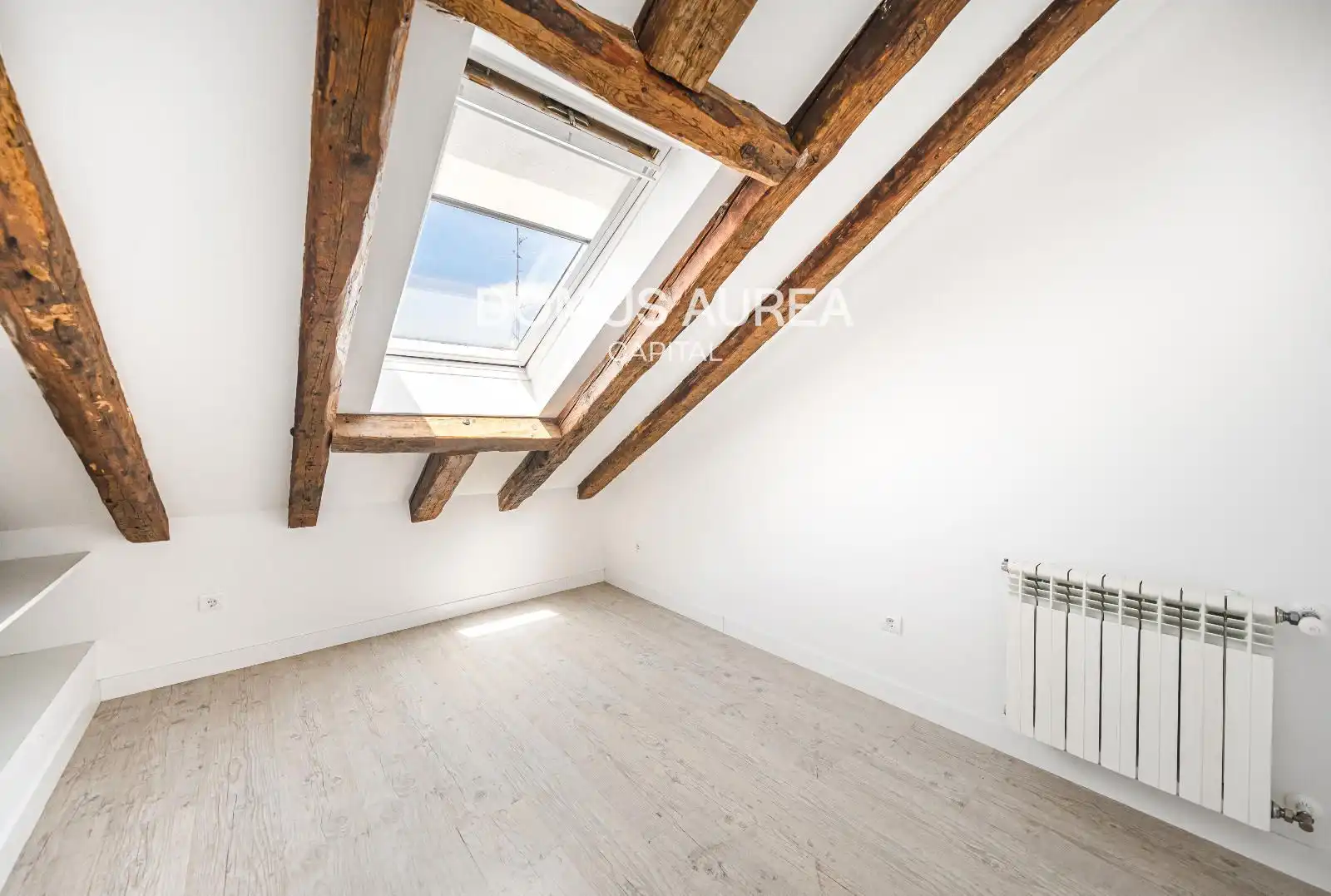 Habitación de Ático de alquiler en Madrid con Aire acondicionado, Calefacción y Parquet