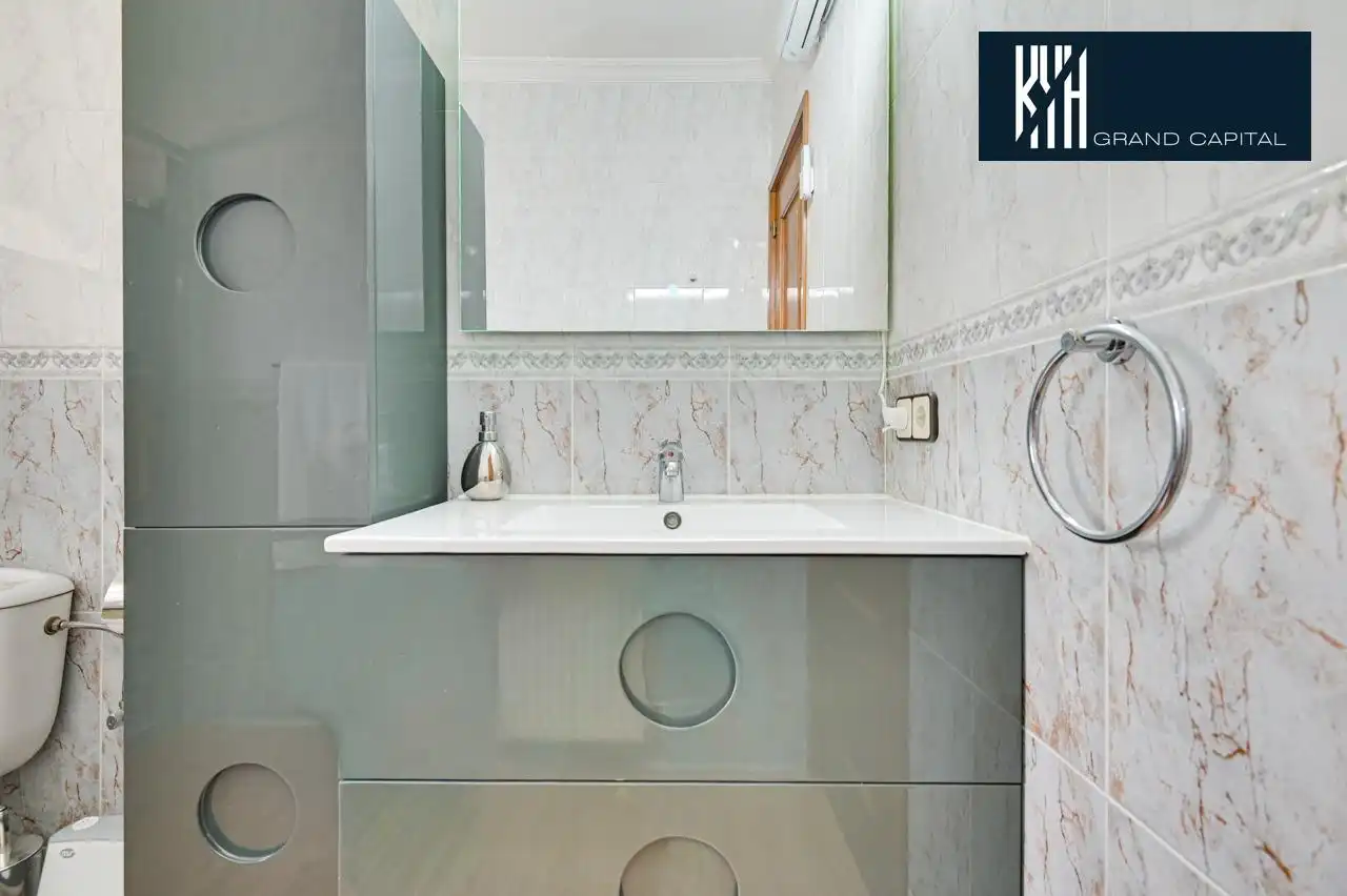 Casa con terraza en venta en Urbanització Llac del Cigne, imagen 24