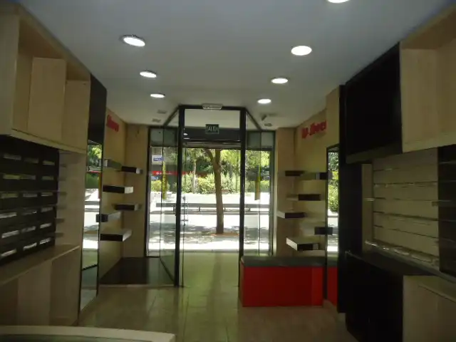 Local de lloguer en Granada