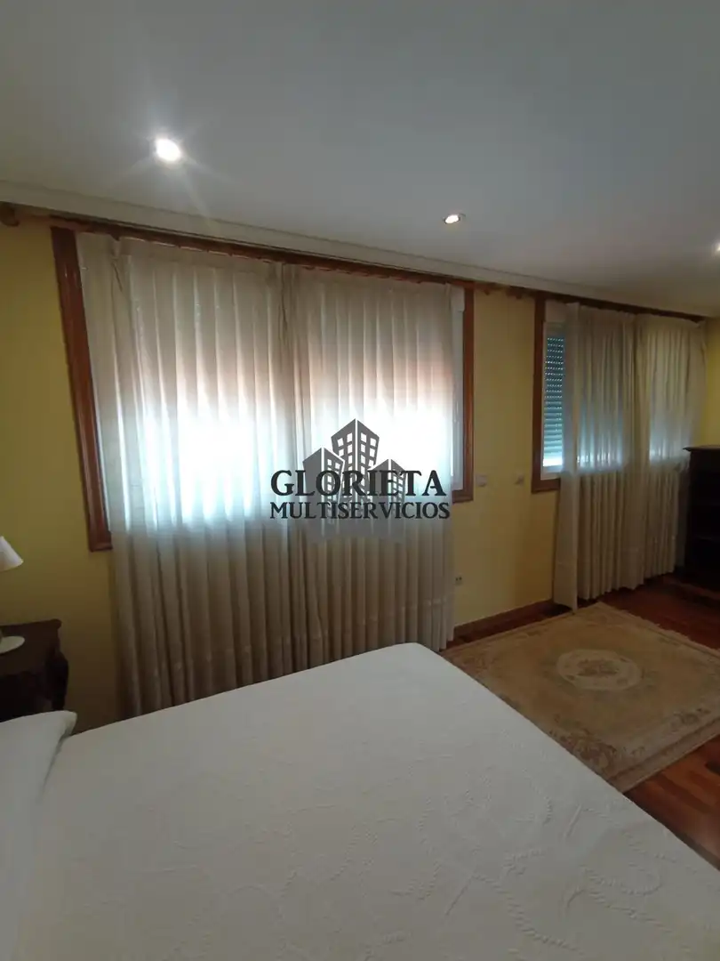 Habitación de Casa adosada en venta en Baiona con Calefacción, Parquet y Terraza