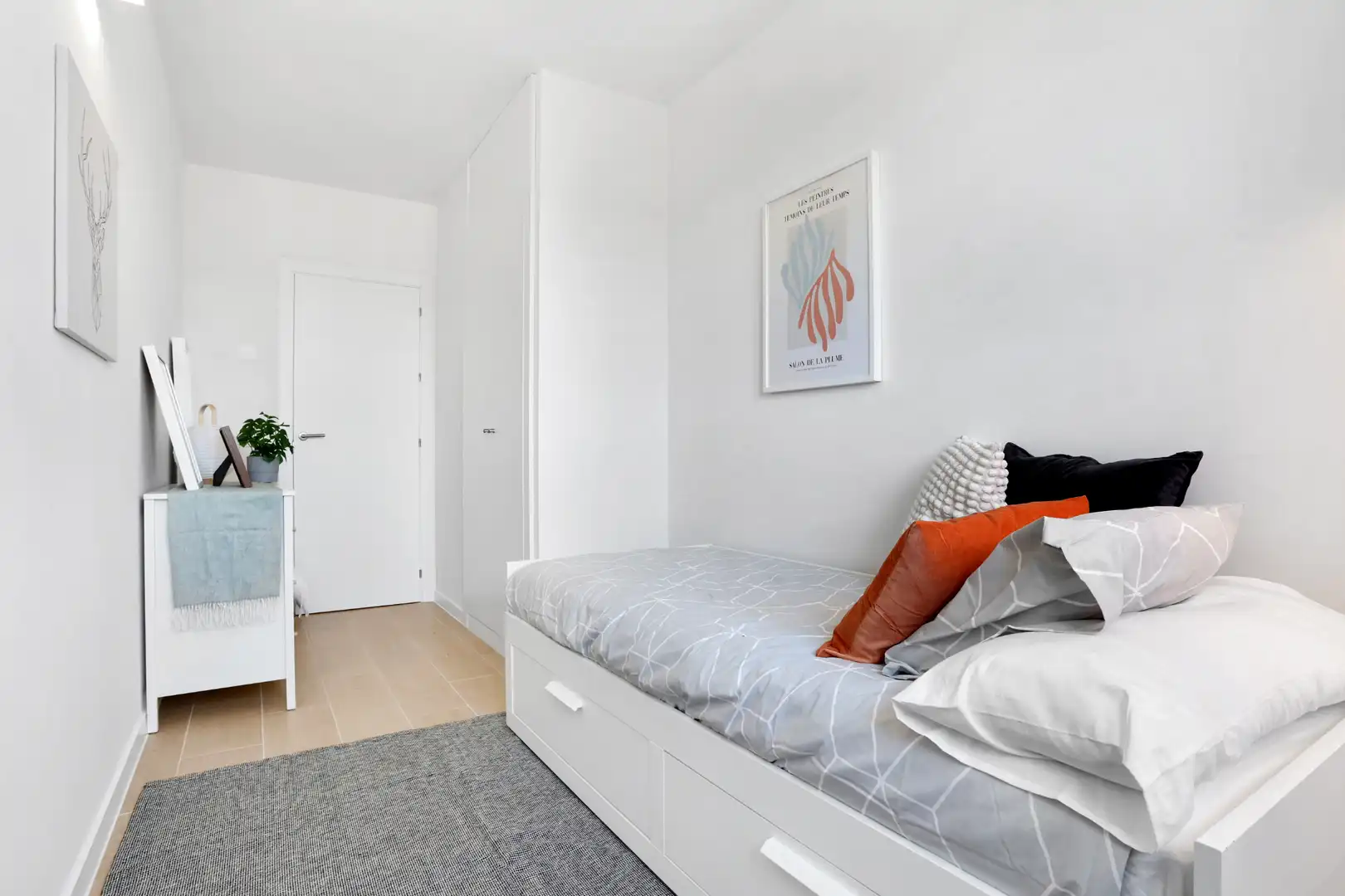 Habitación de Piso en venta en Madrid con Piscina comunitaria