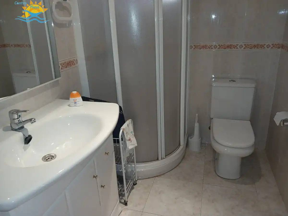 Bany de Apartament en venda en Moncofa amb Calefacció, Terrassa i Moblat