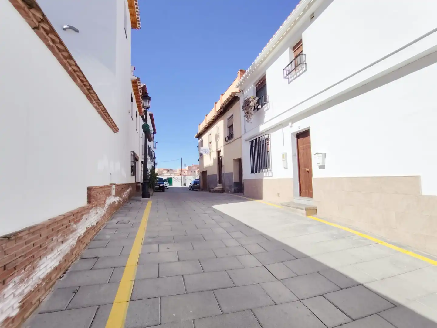 Vista exterior de Casa o xalet en venda en Guadix amb Terrassa, Moblat i Rentadora