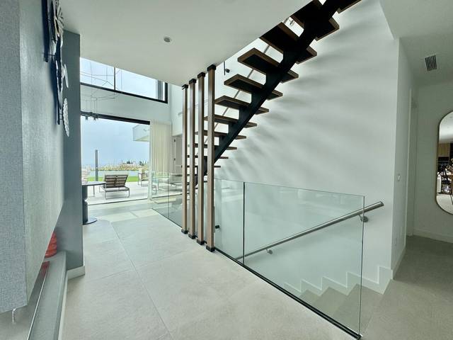 Casa-chalet en Venta en Estepona - Estepona,Cancelada,Calle Arminio en Cancelada
