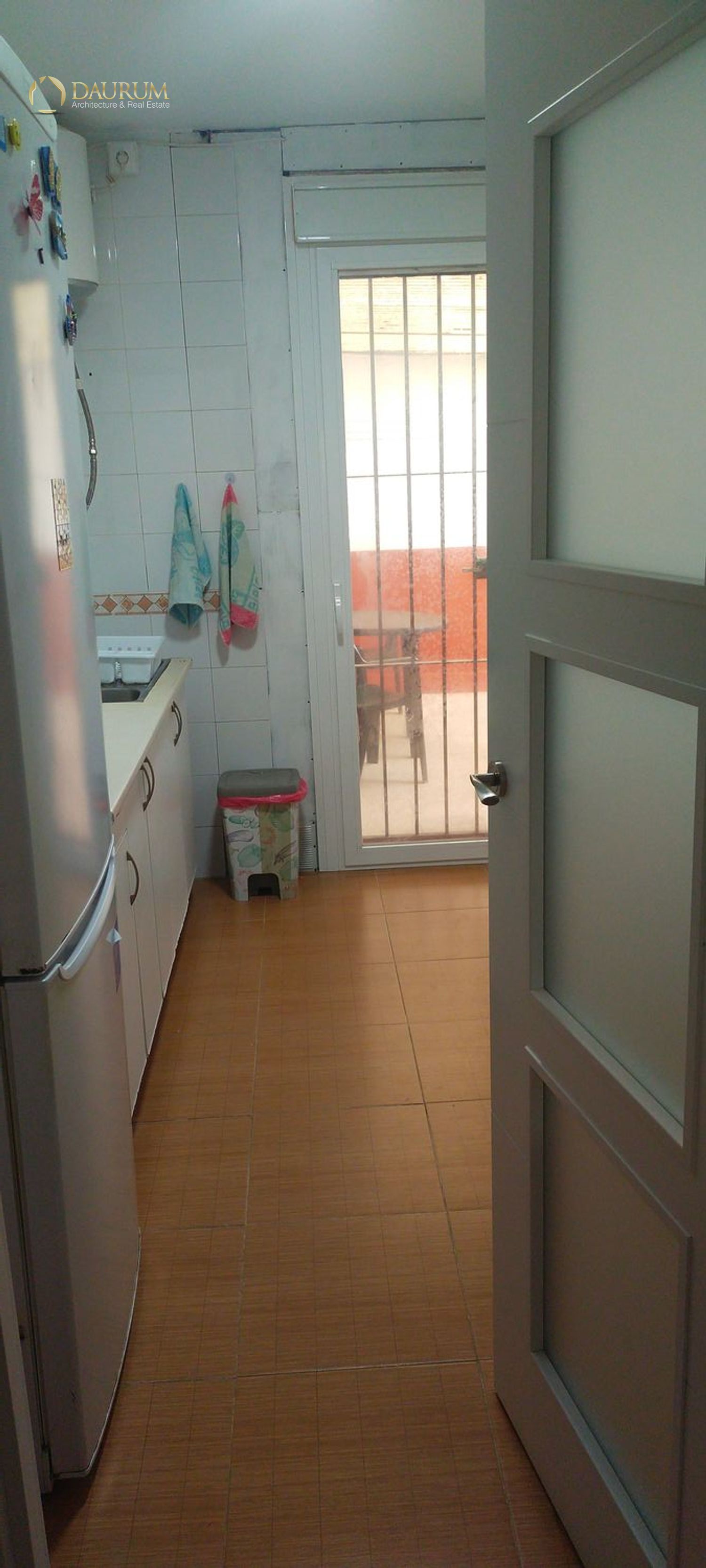 Kitchen of Flat for sale in  Sevilla Capital  with Air Conditioner, Heating and Terrace