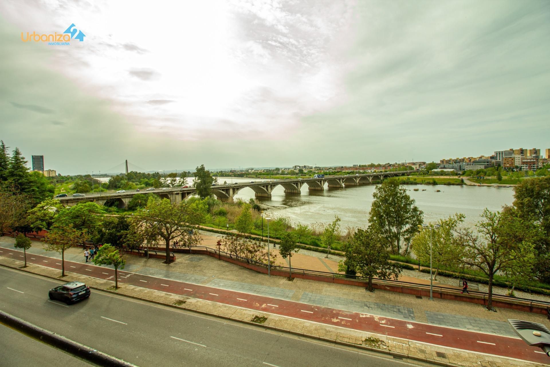 Vista exterior de Piso en venta en Badajoz Capital con Aire acondicionado