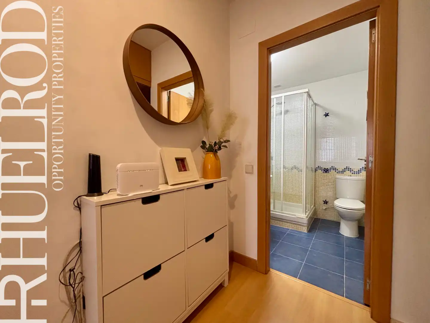Badezimmer von Wohnung zum Verkauf in Badalona mit Klimaanlage, Heizung und Parkett
