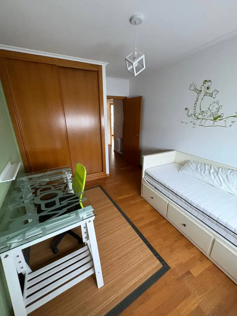 Bedroom of Flat for rent in Culleredo  with Heating, Parquet flooring and Furnished