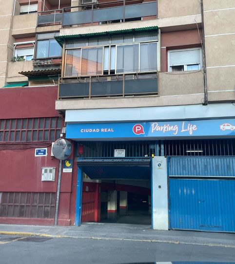 Foto 2 de Garatge de lloguer a Calle Azucena, 16, Plaza de Toros, Ciudad Real Capital