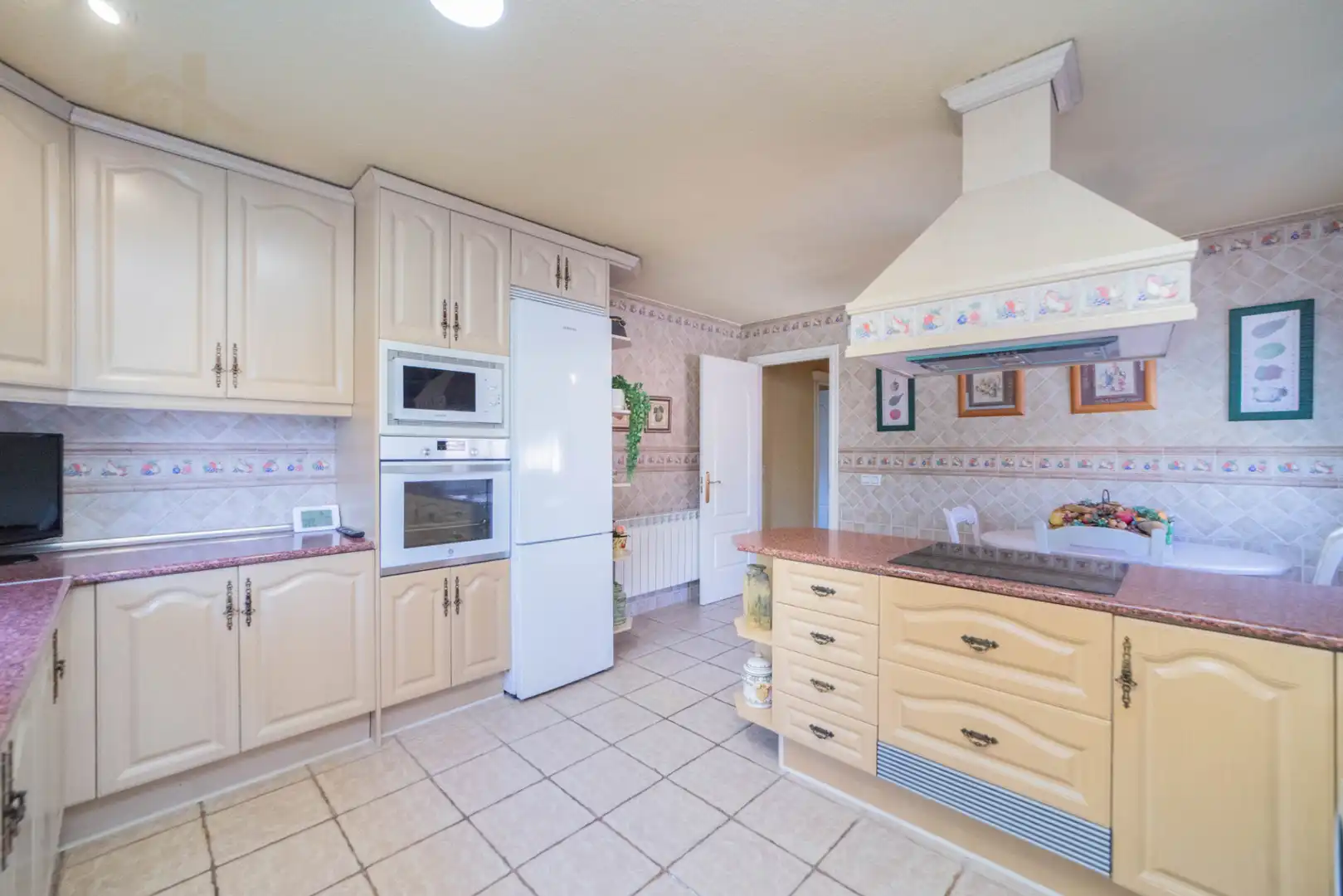 Kitchen of Houses for sale in Griñón  with Air Conditioner, Heating and Private garden