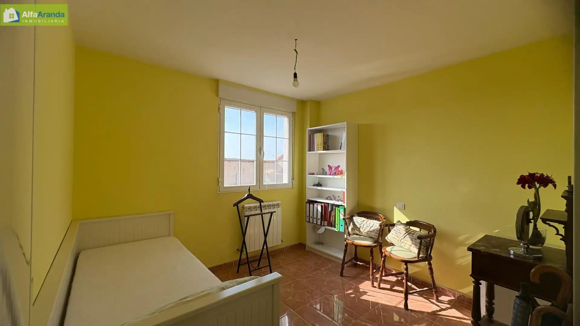 Habitación de Casa adosada en venta en Aranda de Duero con Calefacción y Terraza