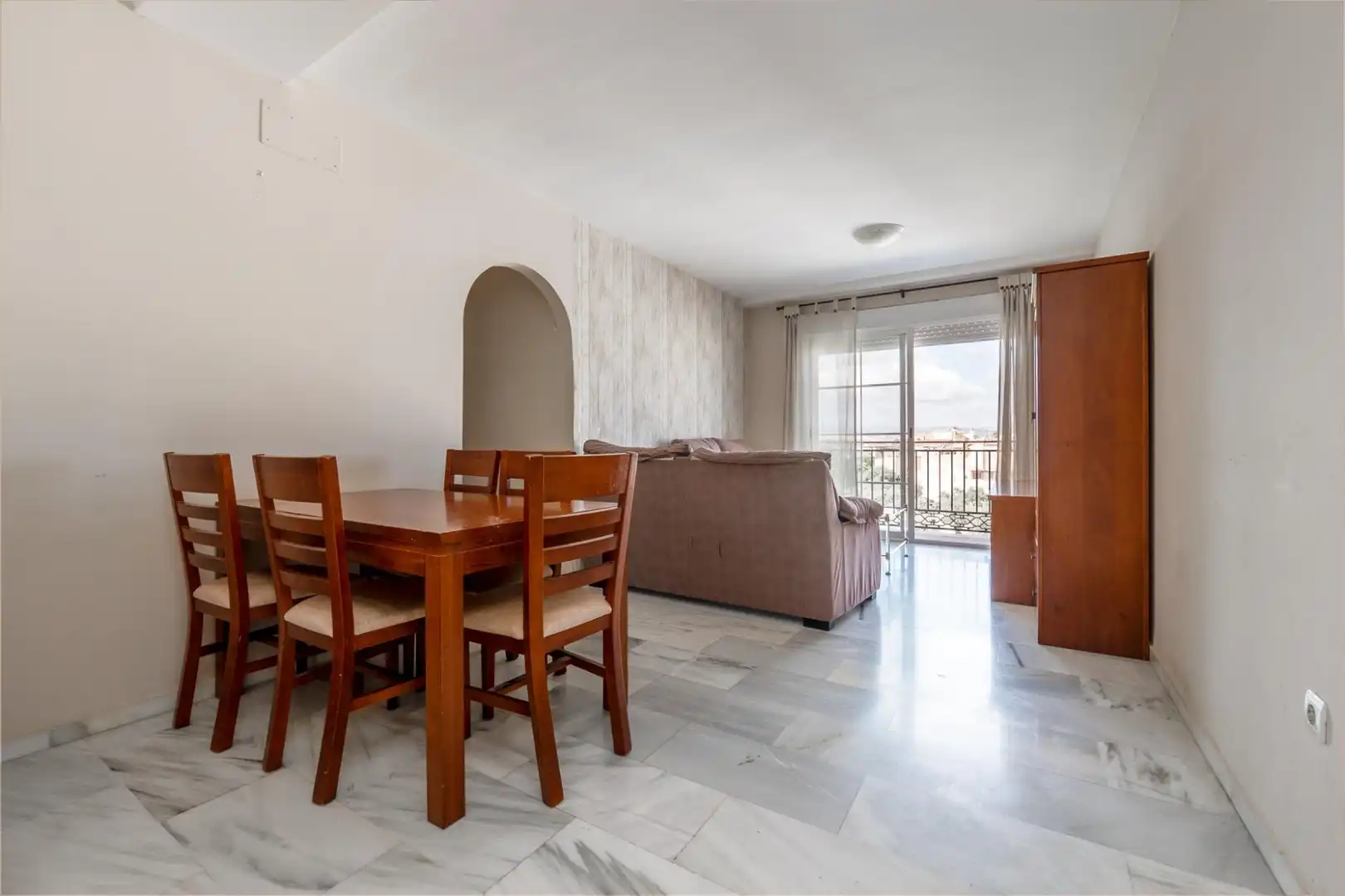 Comedor de Piso en venta en Gójar con Terraza, Trastero y Balcón