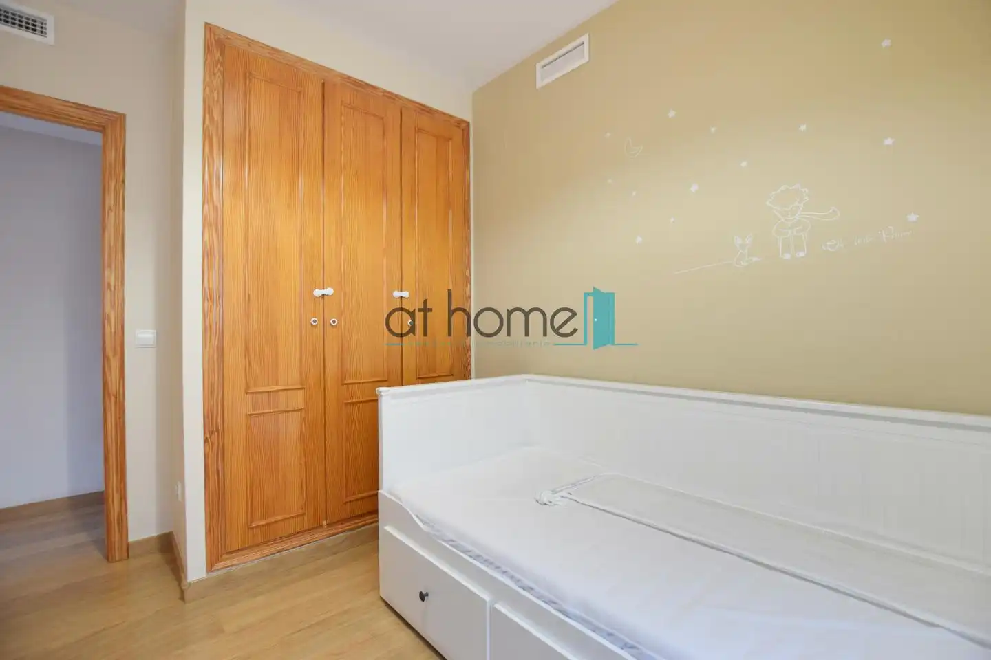 Flat for rent in Avinguda del País Valencià, Centro