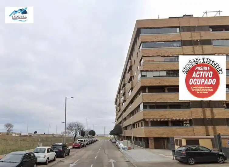 Vista exterior de Piso en venta en Seseña con Piscina comunitaria