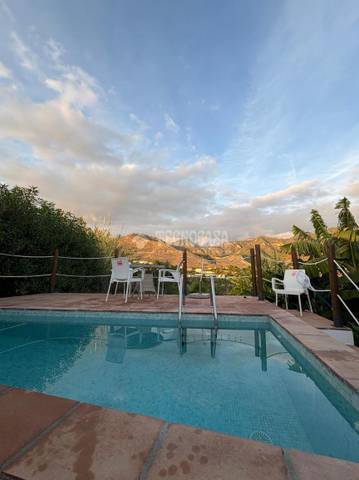 Finca rústica en Alquiler en Frigiliana