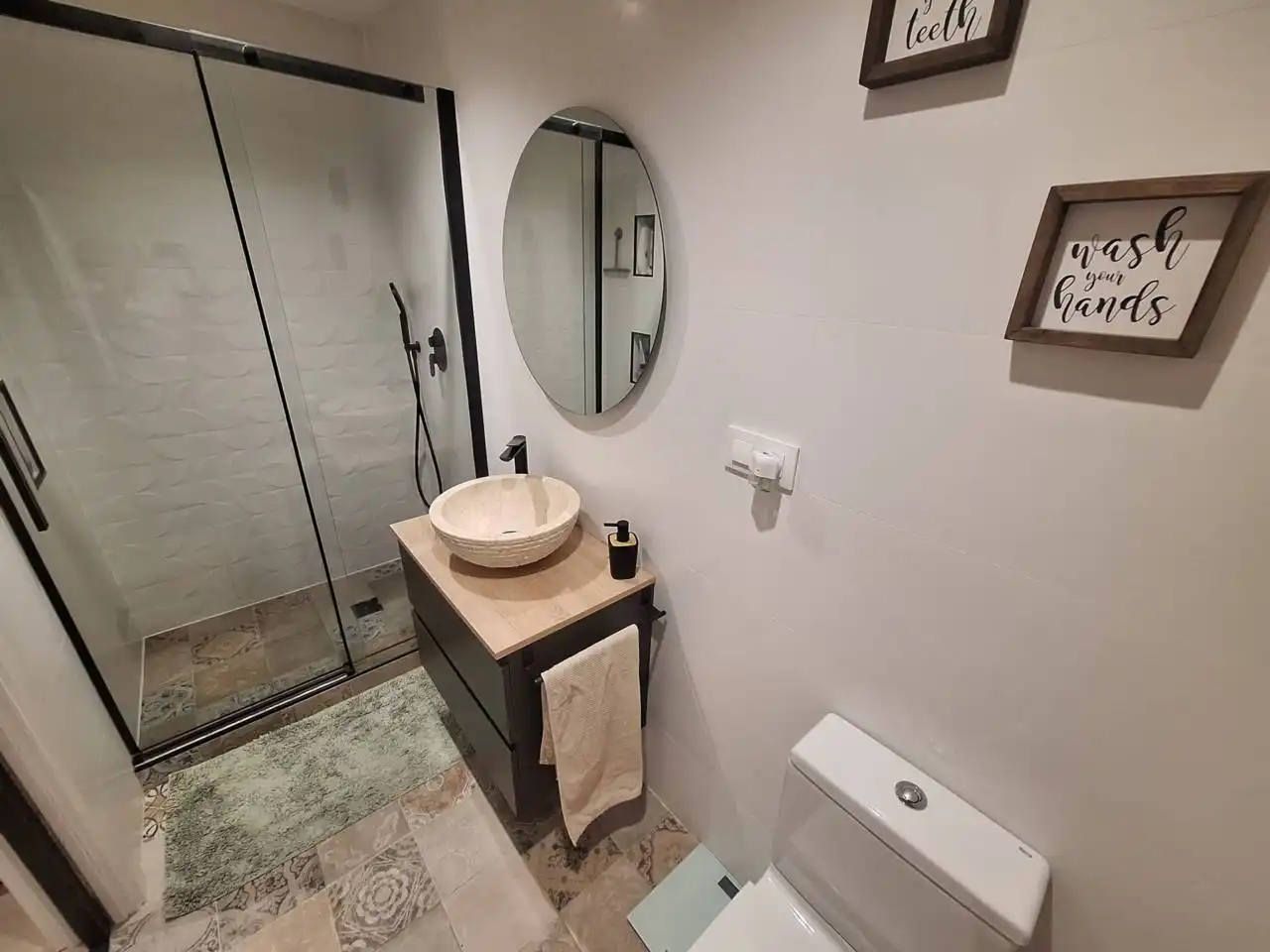Baño de Casa adosada en venta en Carranque con Aire acondicionado, Calefacción y Terraza