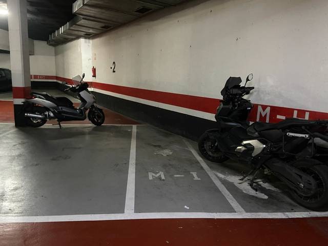 Garaje en Venta en Dos de Maig en Sagrada Família