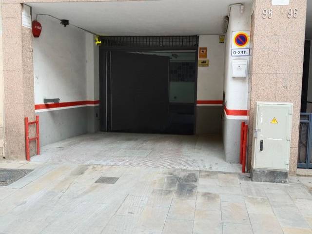 Garaje en Alquiler en Carrer del Clot, 96 en El Clot