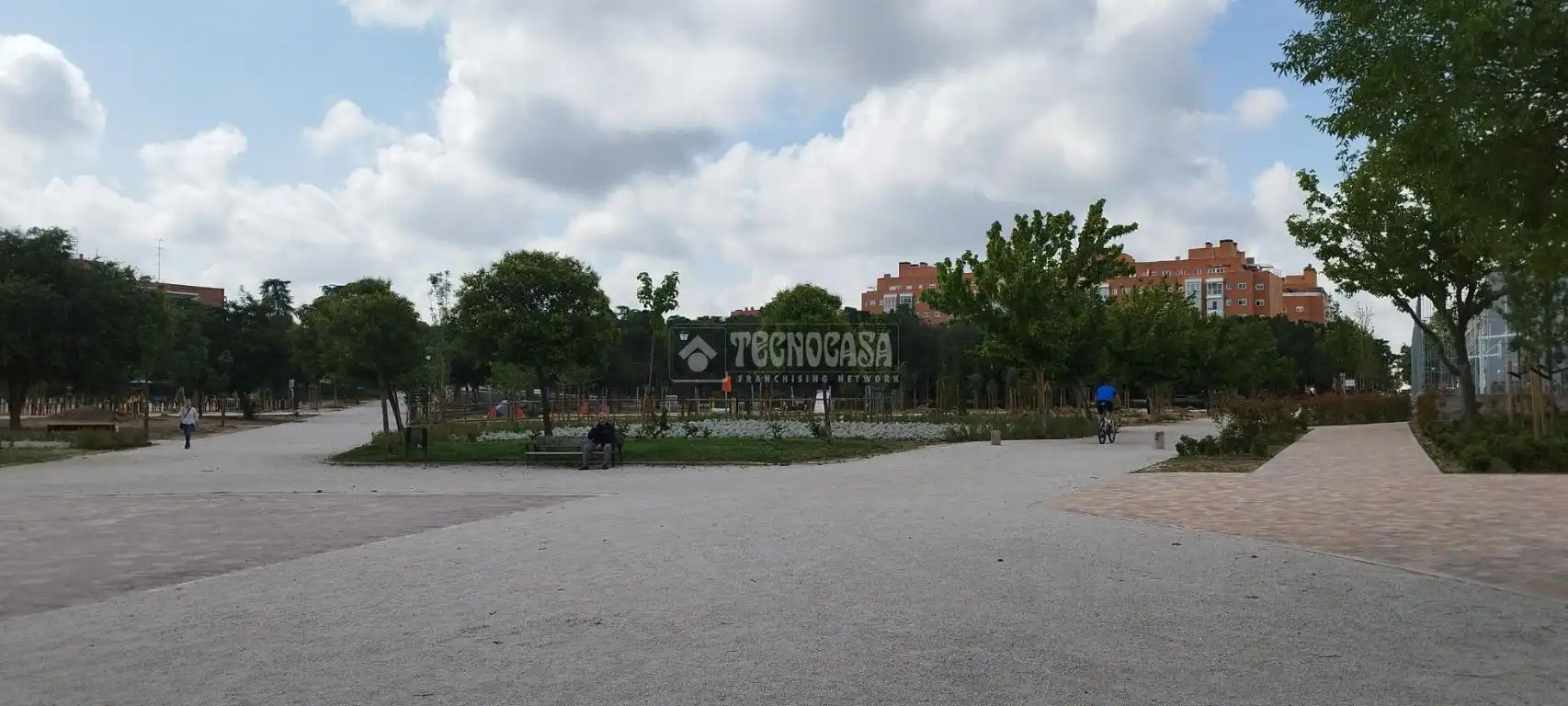 Vista exterior de Piso en venta en Madrid con Calefacción
