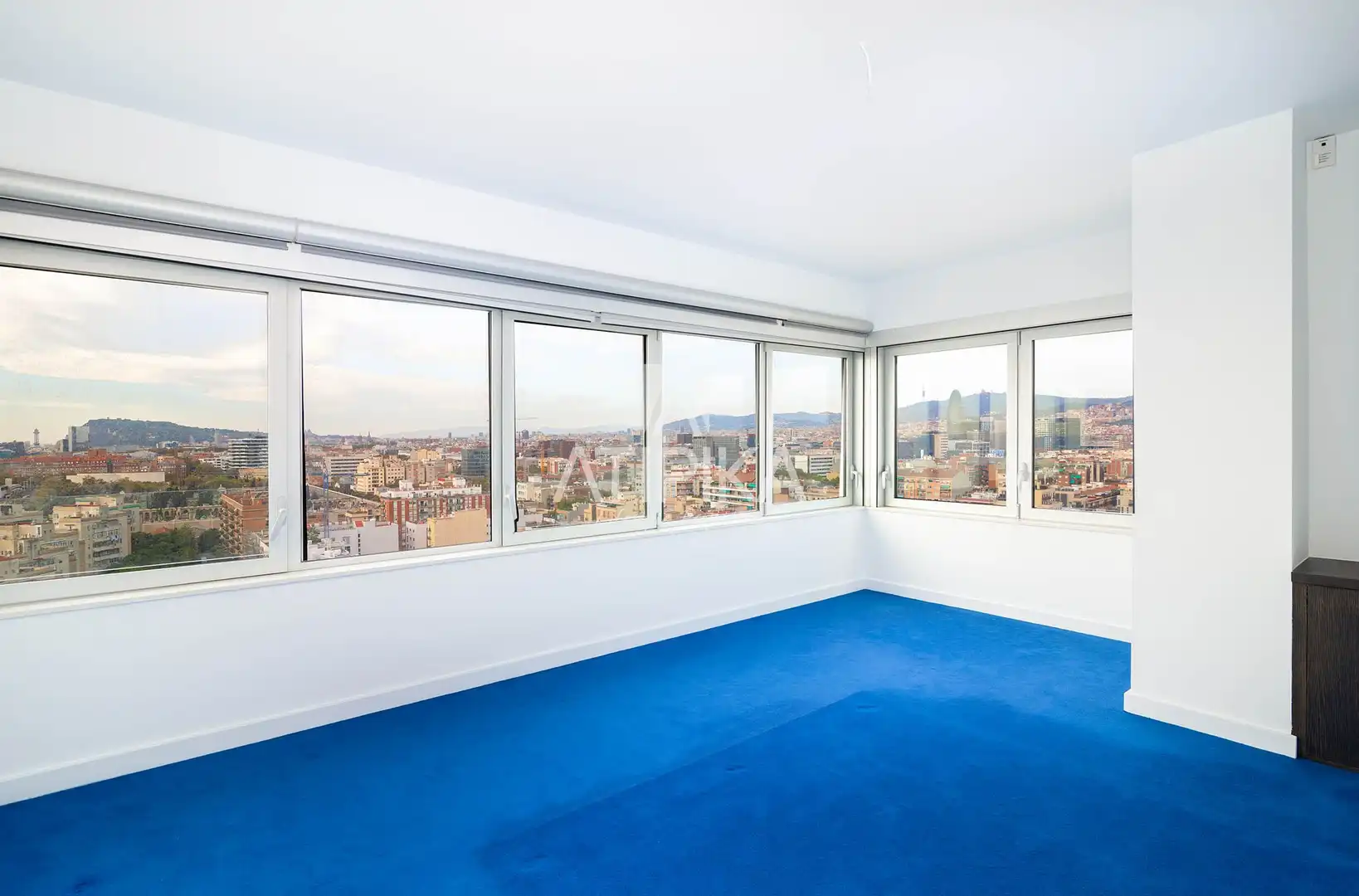 Habitación de Ático en venta en Barcelona con Aire acondicionado, Parquet y Terraza