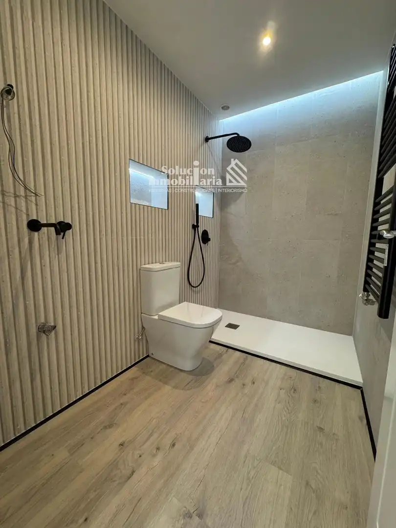 Baño de Piso en venta en Salamanca con Calefacción y Amueblado