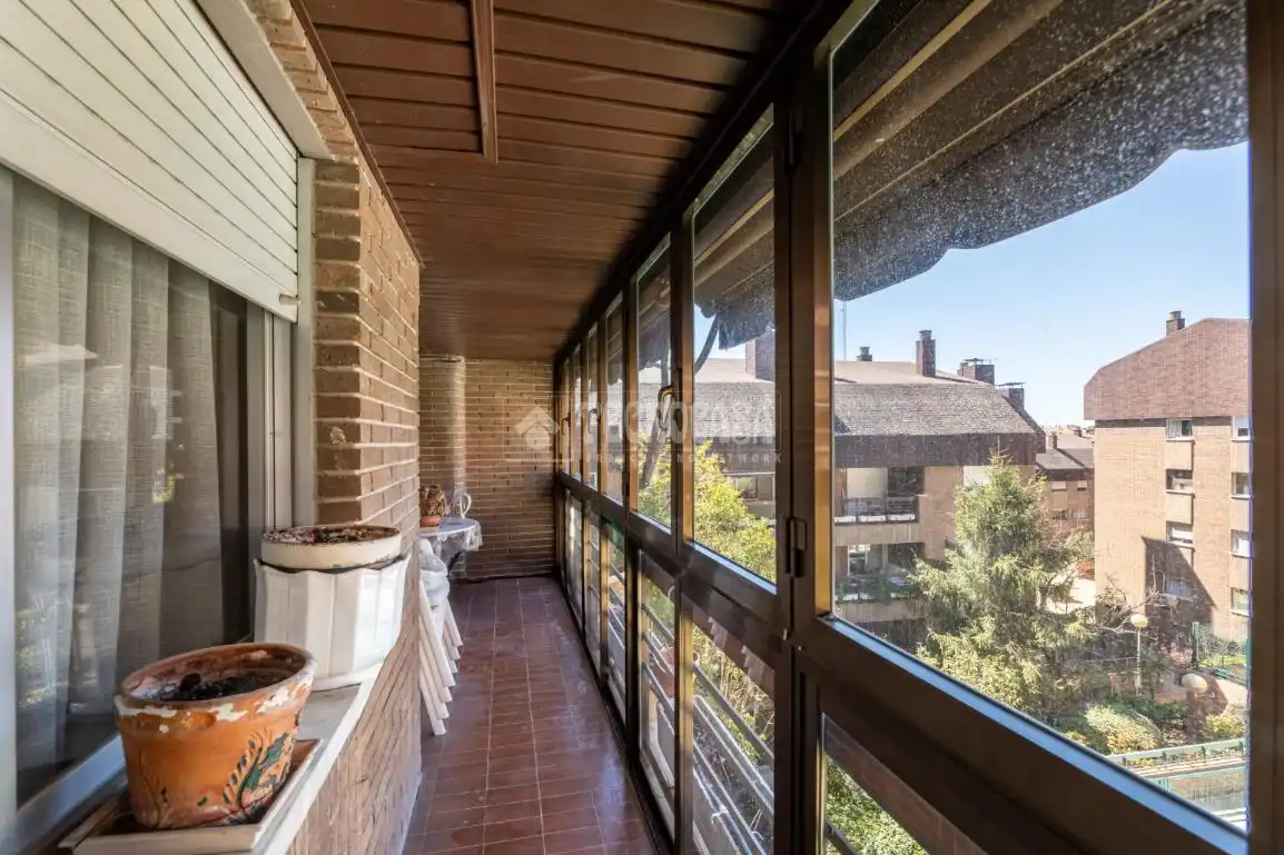 Vista exterior de Piso en venta en Las Rozas de Madrid con Calefacción, Terraza y Trastero