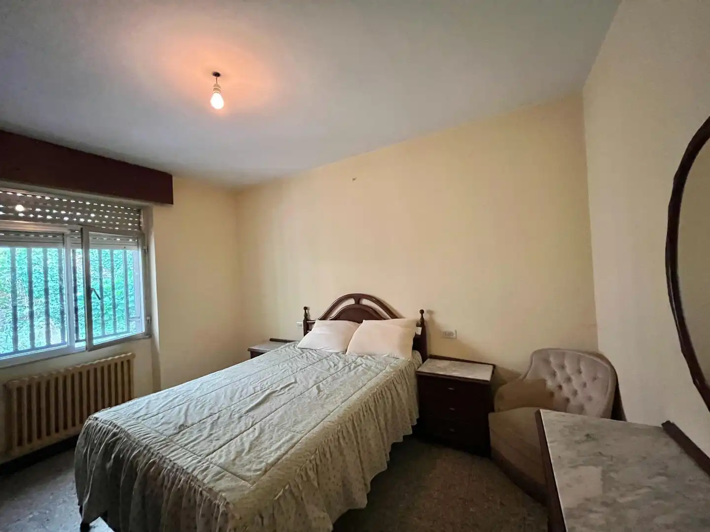 Habitación de Casa adosada en venta en Rianxo con Calefacción