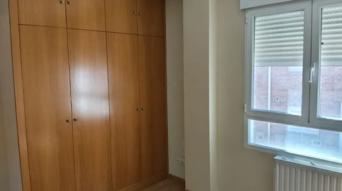 Foto 3 de Casa adosada en venta en Calle de Cortes, San Julián - Barriada de Cortes, Burgos Capital