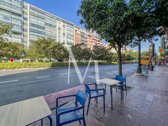 Local comercial en Alquiler en Plaza Plaza de España en La Roqueta
