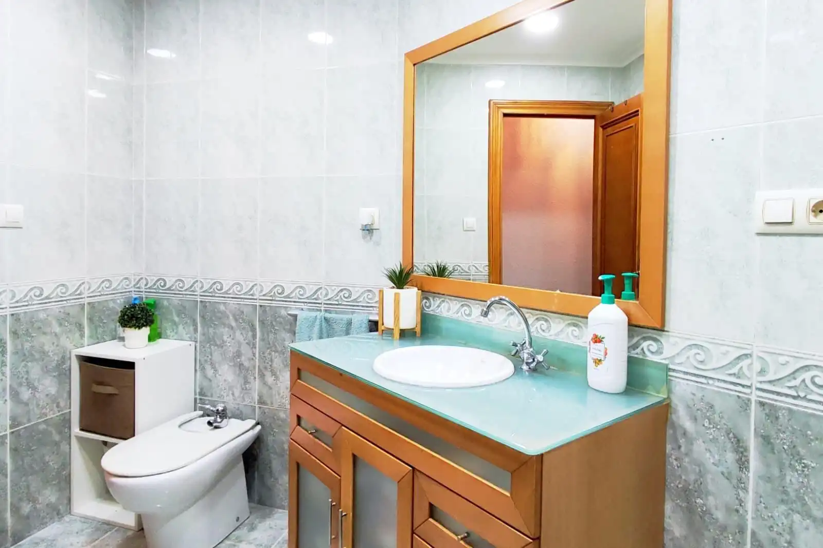 Badezimmer von Wohnung zum Verkauf in Valencia mit Klimaanlage, Heizung und Terrasse