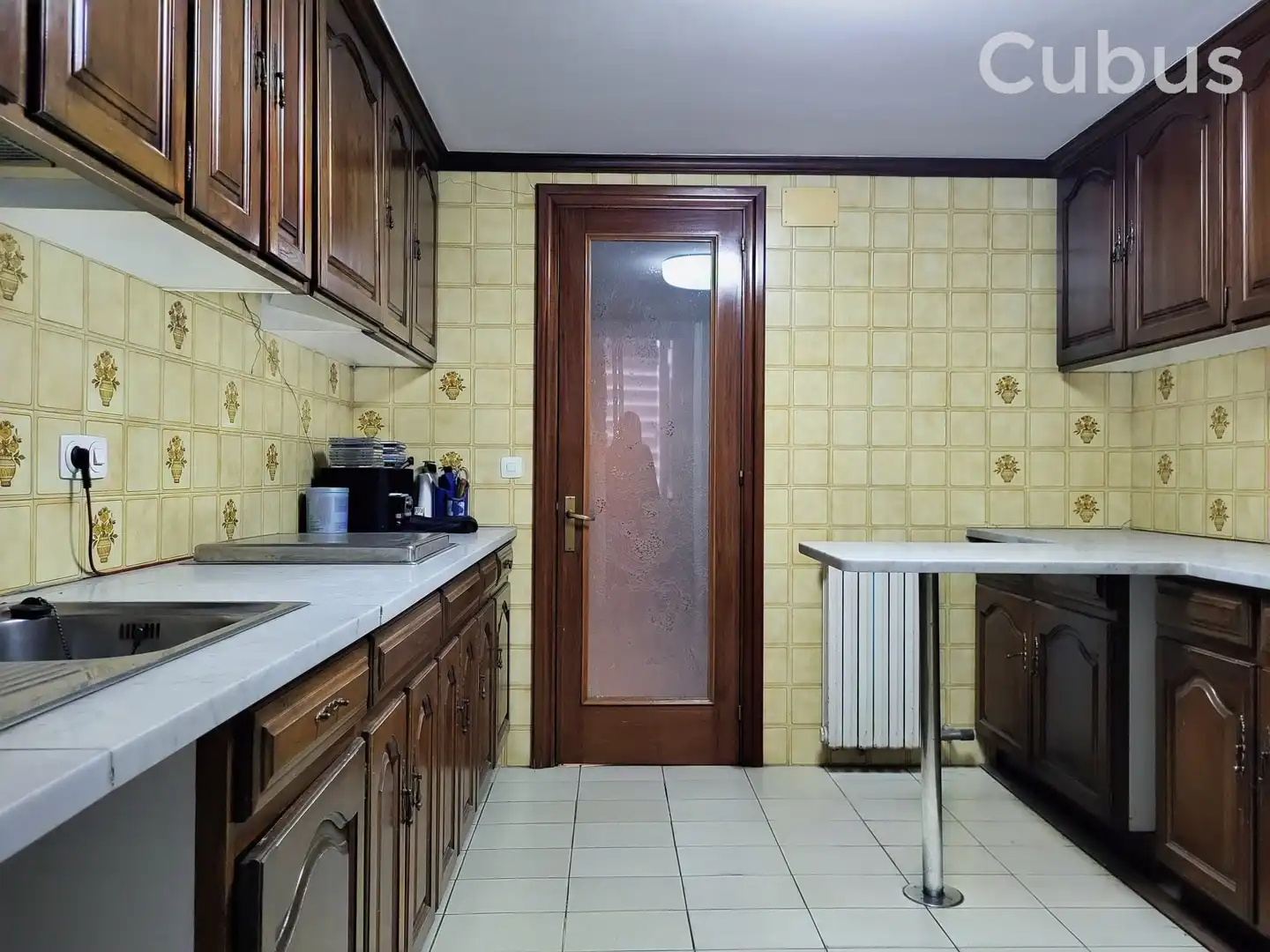 Kitchen of Flat for sale in Olot  with Heating, Terrace and Balcony