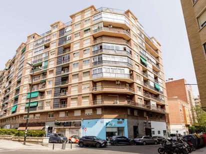 Exterior view of Flat for sale in  Zaragoza Capital  with Terrace and Balcony