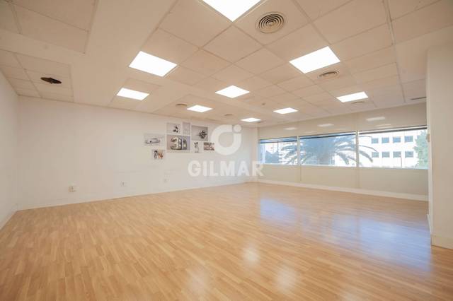 Oficina en Alquiler en La Buhaira