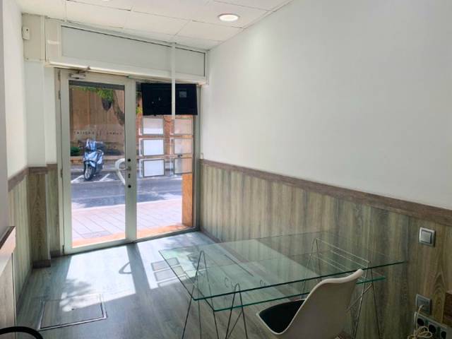 Local comercial en Alquiler en Carrer de Jacint Verdaguer en Centre