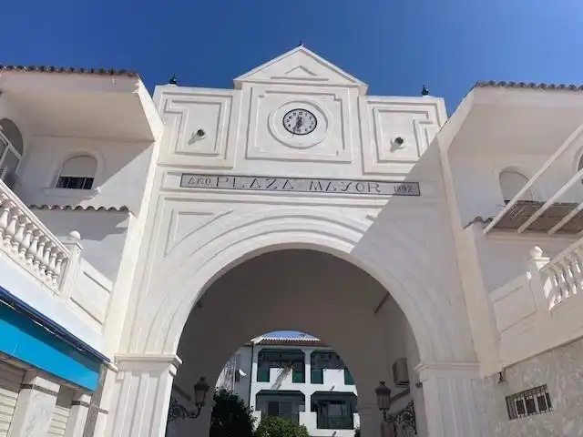 Oficina de lloguer en Benalmádena amb Aire condicionat, Calefacció i Moblat