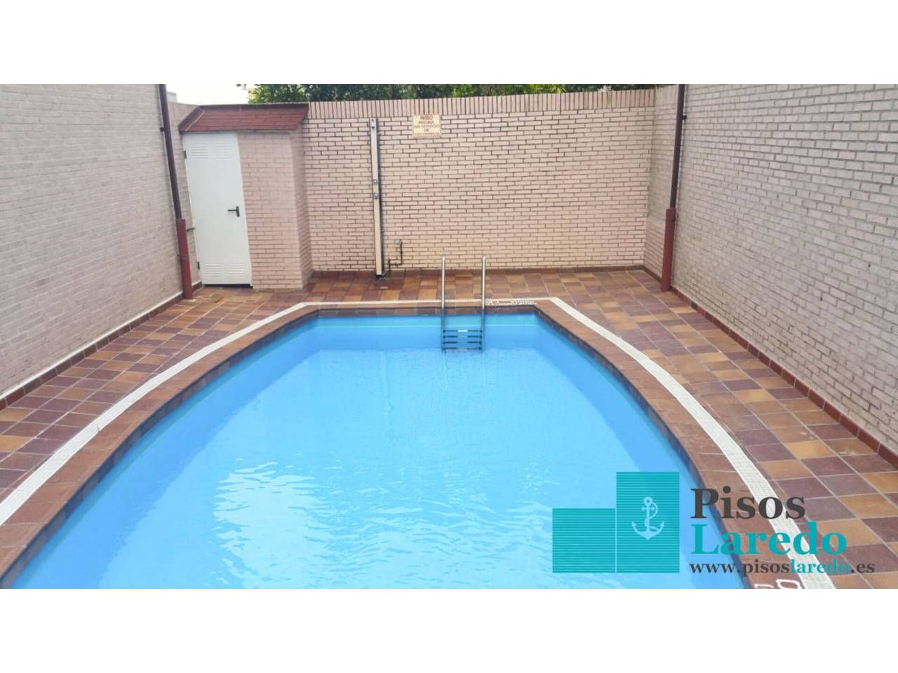 Swimming pool of Single-family semi-detached to rent in Laredo  with Heating, Private garden and Furnished